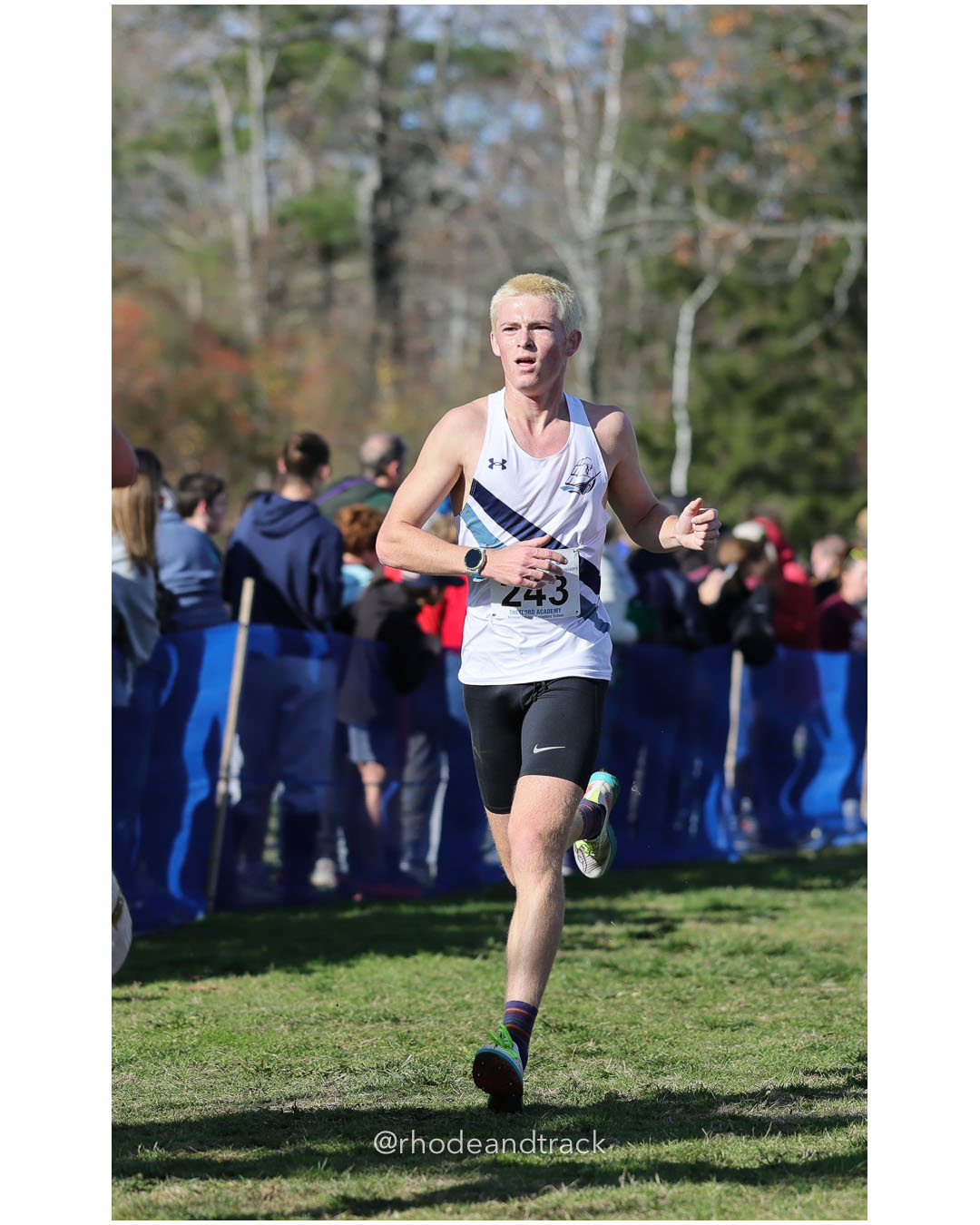 Xander Gordon, Yarmouth High School, P179, 18:46.80 - New England Cross Country State Championship - Thetford Vt - November 8, 2025 File: ./dir-2-Boys-Championship/251108-2025-New England-Cross-Country-Championships-Thetford-VT-703-296A1990.jpg Xander Gordon, Yarmouth High School, P179, 18:46.80 - New England Cross Country State Championship - Thetford Vt - November 8, 2025 – 2025…